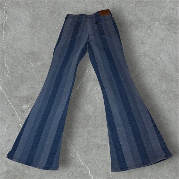 Lee Hits Of Blue Striped Flare High Rise Jeans  Women Size 26 - Picture 6 of 16